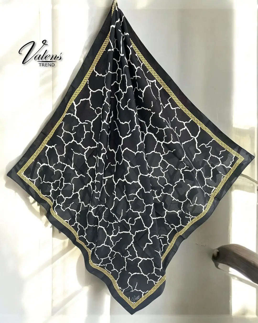 Desenli Koton Eşarp 630