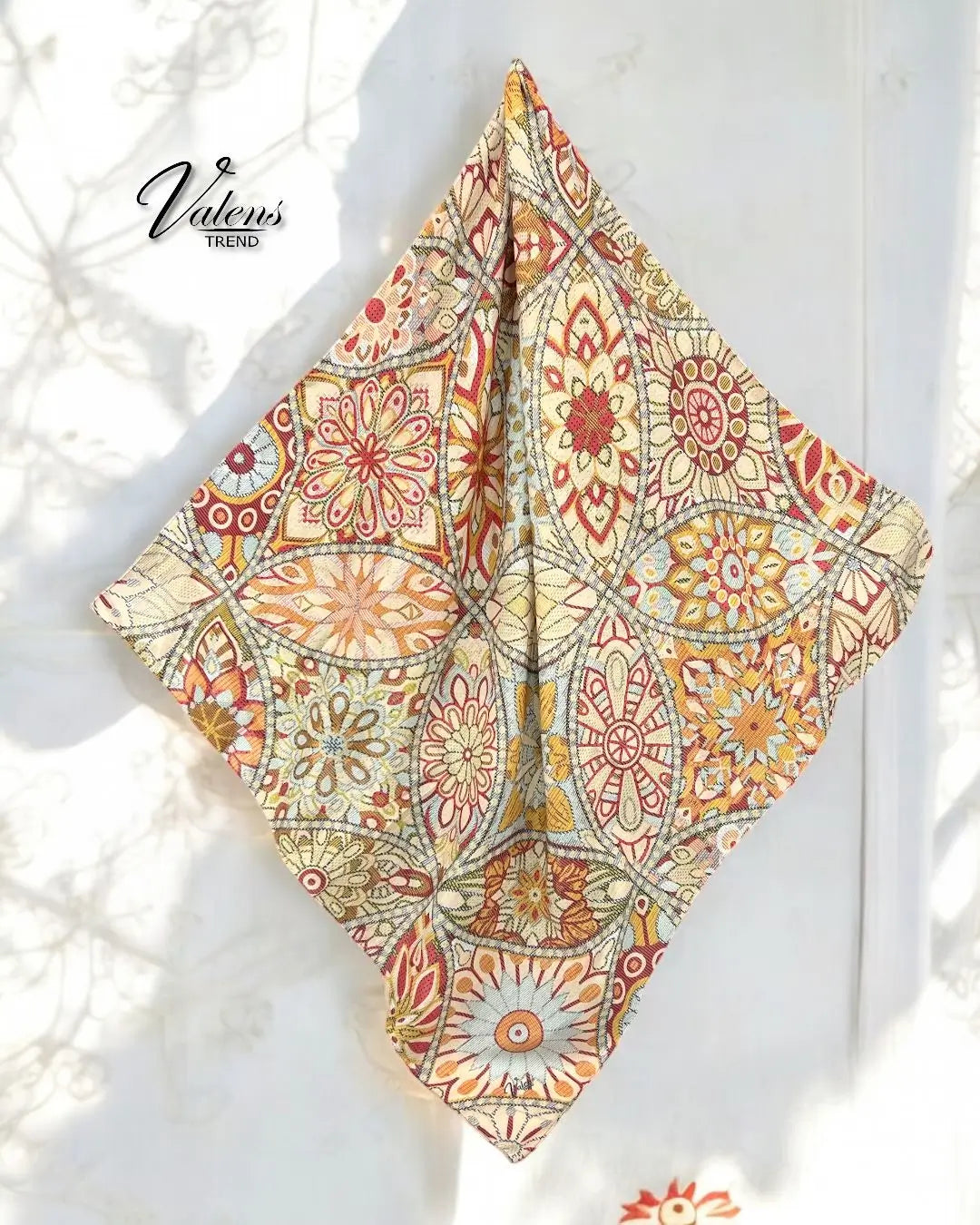 Desenli Koton Eşarp 303