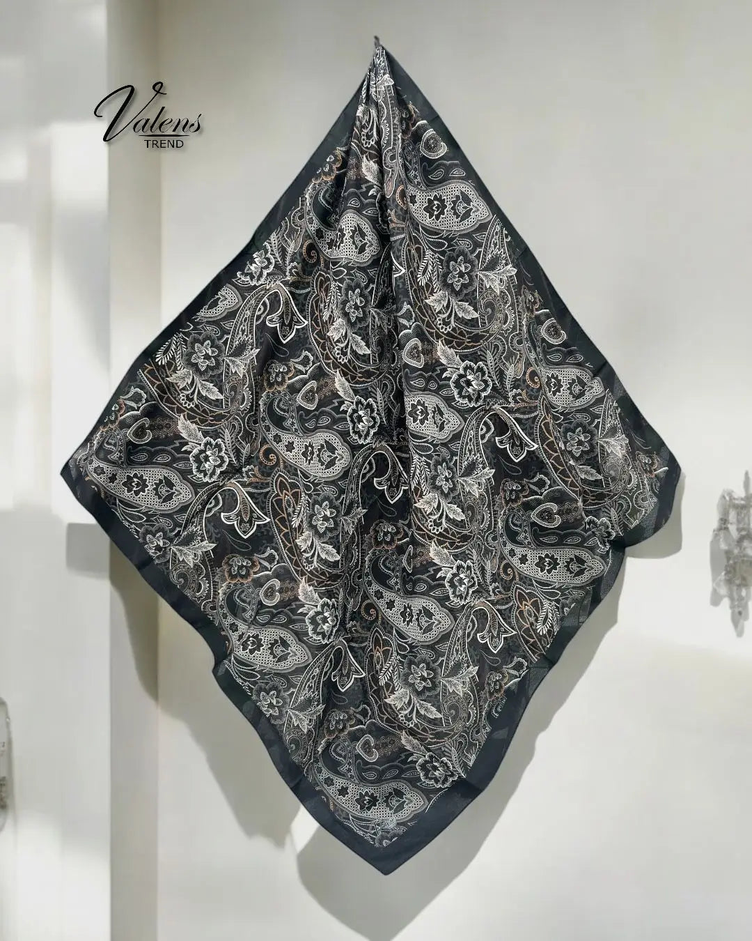 Desenli Koton Eşarp 358