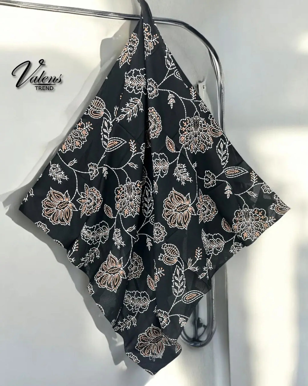 Desenli Koton Eşarp 387